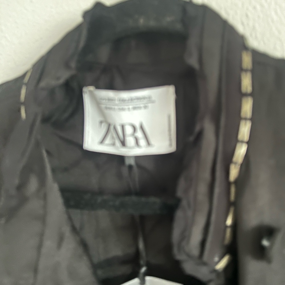 NWT 2023 Collection Zara Cropped Trench Coat, size L - Picture 6 of 6